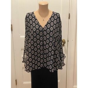 LOFT Black and White Floral V-Neck Blouse